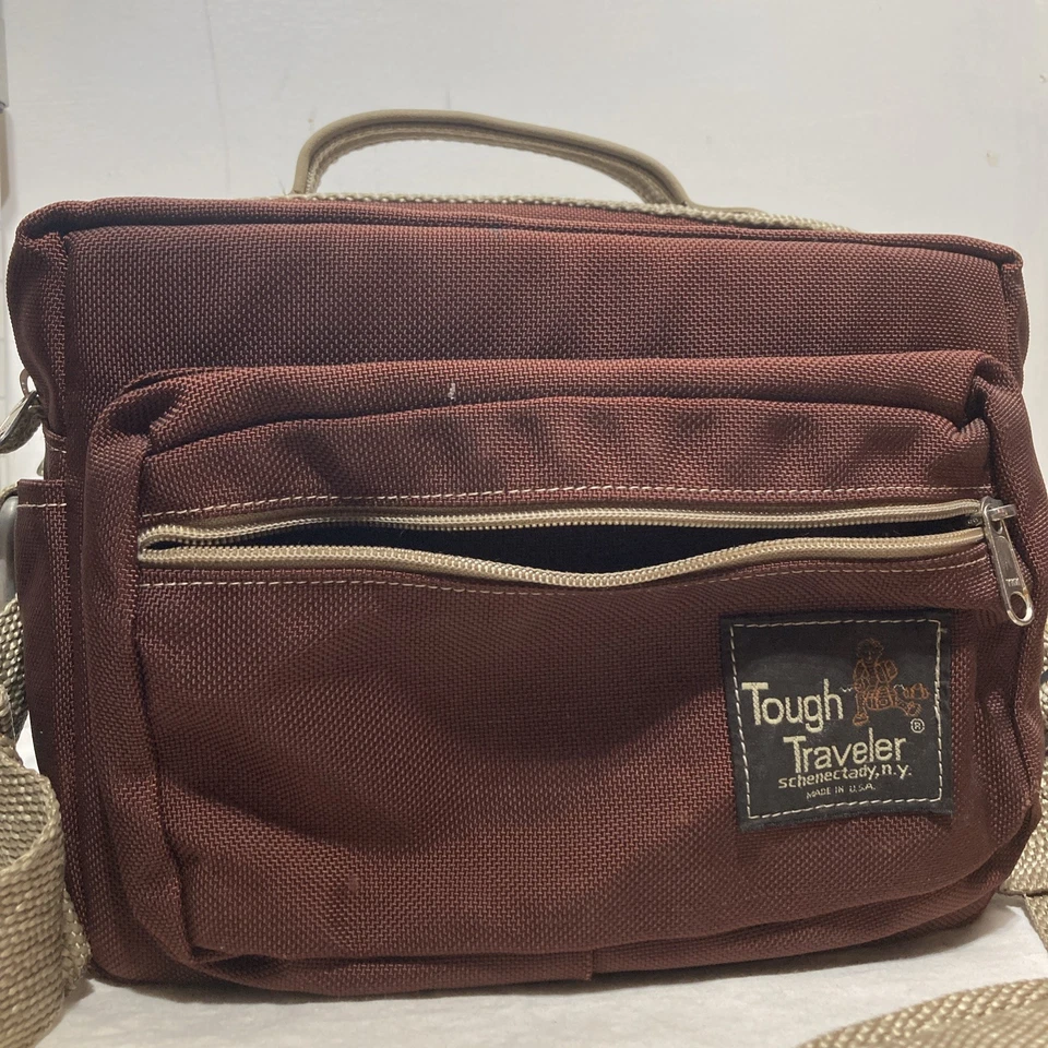 Estuche Bolsa para Cámara de Viajero Resistente Lona Borgoña De Colección Hecho en EE. UU. Resistente Foto 1 de 4