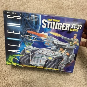 Aliens Stinger XT-37 Fahrzeug Kenner 1992 Neu in OVP & SEALED VINTAGE SET #65810 - Bild 1 von 7