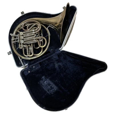 Cuerno francés doble Conn 8D con estuche envío gratis Foto 1 de 4