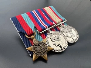 1939-45 STAR, WAR + ASM MEDAL MINIATURE MEDAL TRIO MEDAL SET MOUNTED | ANTIQUE | - Picture 1 of 3