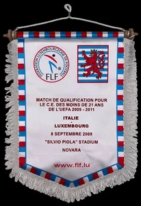Luxembourg Football Federation Game pennant Vs Italy 8 Sep 2009 - Picture 1 of 2