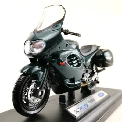 2002 Triumph TROPHY Die-Cast Motorcycle Model 1:18 Scale WELLY Toy Collection #1 - Image 1 of 4