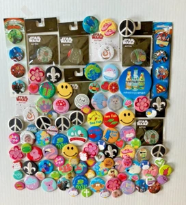 Lot of 112 pinback buttons, various sizes, various themes - Picture 1 of 2