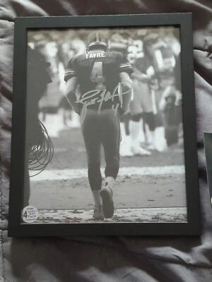 Foto 8x10 firmada a mano de Brett Favre Green Bay Packers y certificado de autenticidad Holo Brett Farve  Foto 1 de 4