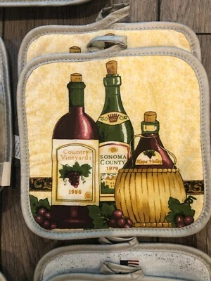 Vintage Theme Country Wine Bottles Pot Holders, Set of 2, 7x7 inches - Image 1 of 2