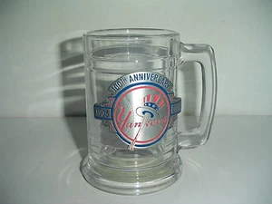 New York Yankees 1903 2003 100 Aniversario TAZA DE CRISTAL TANKARD NY Sombrero de copa LOGO - Imagen 1 de 5