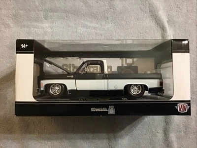 2023 M2 Diecast 1975 CHEVROLET SILVERADO SQUAREBODY  1/24 Pickup S40 - Image 1 of 4