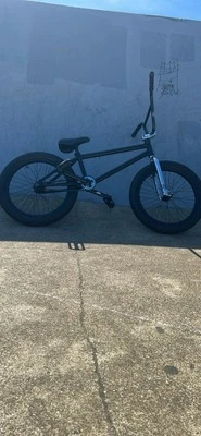 Kink 2023 Launch BMX Bike Matte Midnight Black No Brakes 20 In - Image 1 of 3