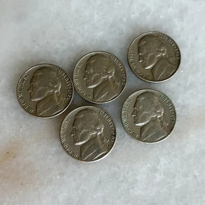 Lot Of 5 1960s Nickels Jefferson Nickel Circulated Good - Image 1 of 3