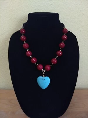 Collar Rojo Redondo Piedra Turquesa Corazón Distintivo Boho Western Declaración Hippie Foto 1 de 4