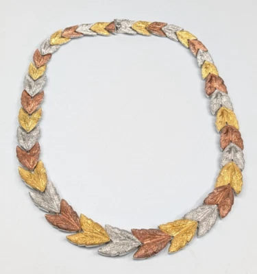 Colar de outono Ross Simons tricolor banhado a prata folhas texturizadas declaração 17" - Imagem 1 de 4