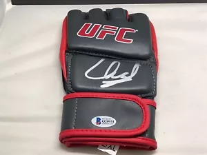 Chael Sonnen Signed UFC Glove Autographed Beckett BAS COA 1E - Picture 1 of 5