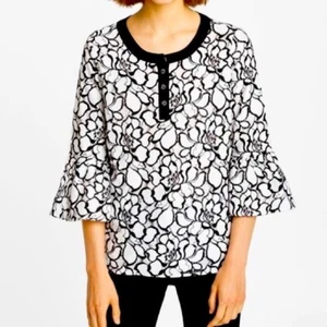 Karl Lagerfeld Floral Lace Bell Sleeves Top Damen Small Weiß 3/4 Ärmel  - Bild 1 von 11