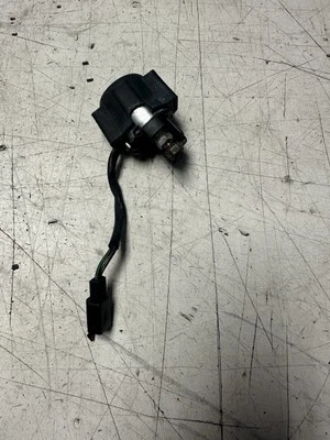 Yamaha Raptor 90 2011 solenoide relé de arranque Foto 1 de 4