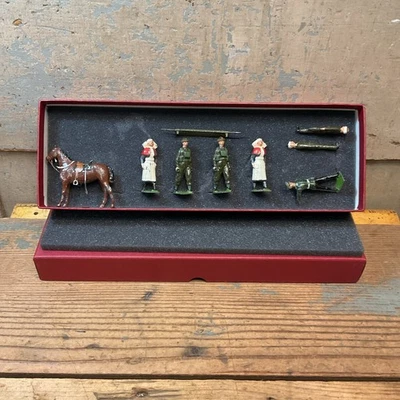 WBritain #1426 Ambulance W/Dispatch Rider, 9pcs, As Found - Image 1 of 4