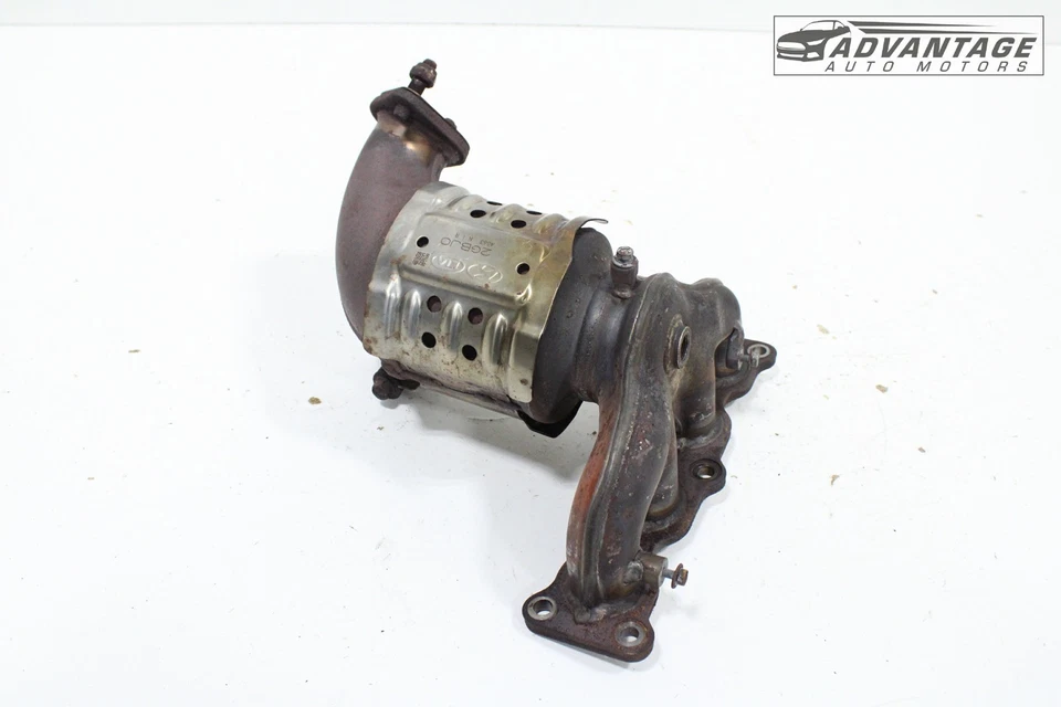 Hyundai Santa Fe 2019-2020 2,4 L tracción delantera sistema de escape tubo colector OEM Foto 1 de 4