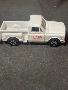 VINTAGE. Hard To Find  Ertl Nasa White Chevy step side. Excellent Condition. ￼ - Picture 1 of 6
