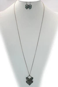 Arrow Head Burnish Yellow Gold Tone Patina Necklace And Earring Set - Picture 1 of 3