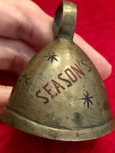 Vintage 2-1/2" S.S. Sarna Inc. Messing "Season's Greetings" Weihnachtsglocke - Bild 1 von 3