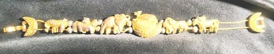 Vintage Yellow Gold Tone Noah's Ark Charm Link Bracelet - Image 1 of 2