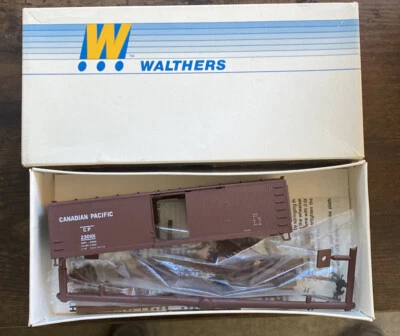 WALTHERS HO #932-2270 40’ Box Car w/ARA End Canadian Pacific #230101 NIB Kit - Image 1 of 3