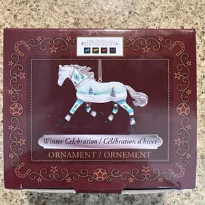 Spur der bemalten Ponys WINTERFEST Ornament - 2024 Neu in OVP K14 - Bild 1 von 2