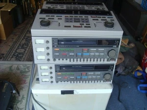 JVC BR-8600-U VHS PRO EDITING VIDEO RECORDER  w/ REMOTE CONTROL RM-86U #2 - Picture 1 of 7