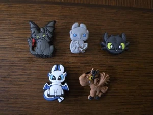 Lot Of 5 Train Your Dragon Shoe Charms - Picture 1 of 1