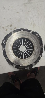 Disco de embrague y cubierta Ford Mustang 4,6 L MT 1996-01 Foto 1 de 4