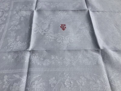 Linge Ancien Petite Nappe  De Mariage Damassé De Soie ROYAL  monogramme C V - Photo 1/4