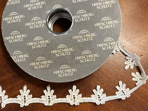 Perno de encaje de 1"" crema Hirschberg Schutz de 4 yardas +34 in.- perno entero - Imagen 1 de 2