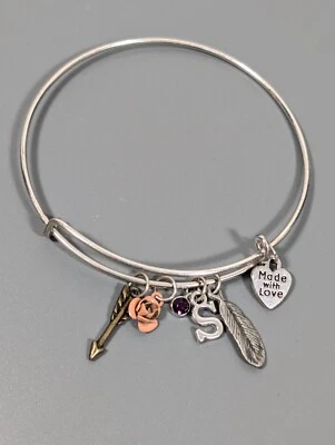 Pulseira Boho Pena Letra Inicial Seta Flor Berloque Pulseira Tom Prata 8" - Imagem 1 de 4