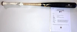 Lourdes Gurriel Jr. Game Used  Bat Arizona Diamondbacks MLB Authentication - Imagen 1 de 3