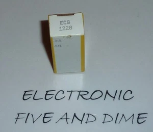 ECG1228  IC-AF PO 2.1W - Picture 1 of 1