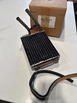 Nuevo núcleo de calefacción Ford E6DZ-18476-A 1986-89 Taurus Sable Lincoln  Foto 1 de 4