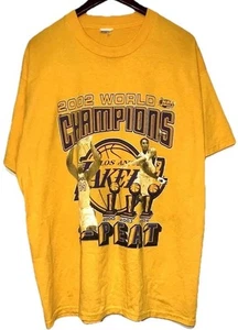 VINTAGE 2002 KOBE BRYANT SHAQ LAKERS NBA CHAMPIONS 3-PEAT T-SHIRT LARGE - Picture 1 of 5