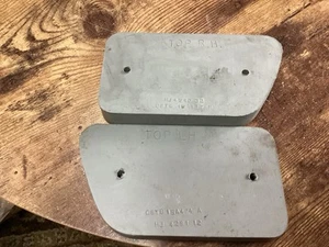 1968 1969 Ford F100 F250 F350 Styleside Bronco LH RH REAR QUARTER REFLECTOR PADS - Picture 1 of 2