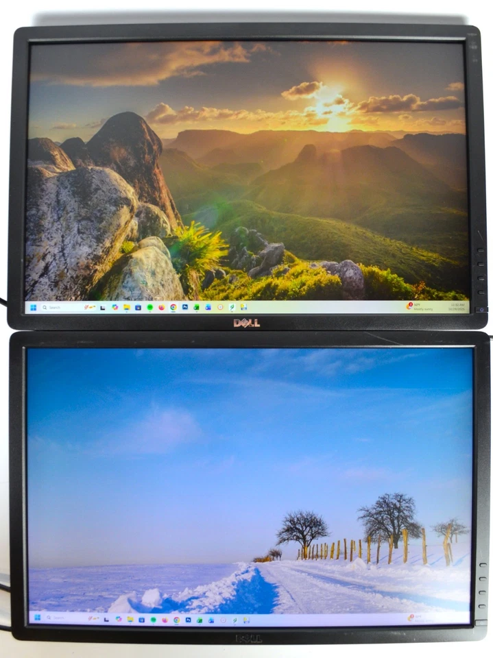 Lot of 2x Dell P2213  22" Widescreen LCD VGA DVI DisplayPort 1680x1050 No Stand - Image 1 of 4