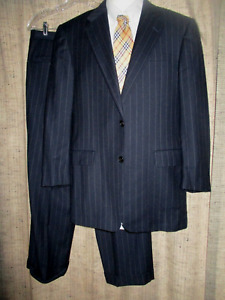 40 R HICKEY FREEMAN MADISON WORSTED WOOL SUIT  CHARCOAL GRAY PIN STRIPE 40R 34W