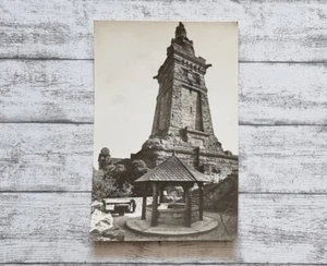 AK Kyffhäuser Brunnen Denkmal Sehenswürdigkeit Postkarte Vintage Ansichtskarte - Picture 1 of 2