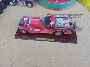 Franklin Mint 1922 Ahrens-Fox R-K Collectable Firetruck Great Condition - Picture 1 of 15