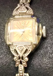 Vintage Hallmark Swiss made 10 K Gold filled 2 Diamonds ladies watch - Picture 1 of 3