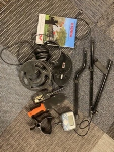 MINELAB X-TERRA 705 GOLD PACK METAL DETECTOR with Double d coil - Picture 1 of 7