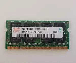 SDRAM SO-DIMM 200-PIN PC2-5300S DDR2 667 2GB HYNIX DUAL RANK HYMP125S64CP8-Y5 - Picture 1 of 2