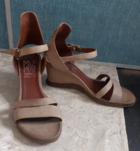 Miz Mooz Verona Collection Leather Strap Ankle Tan Heel Sandals size 7 - Picture 1 of 17