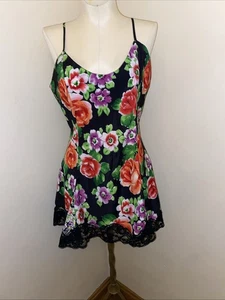 Victoria Secrets Gold Label Short Black Floral Nightgown Lingerie Size Small - Picture 1 of 12