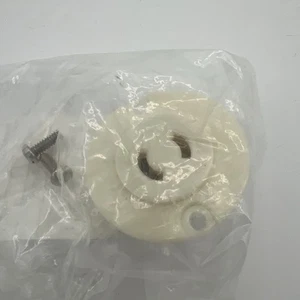 Bryant 7468N Midget Presa di Bloccaggio Flangiata, Ml-1R, 15 A, 125V Ac, Singola - Foto 1 di 4