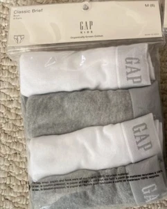 NWT GAP KIDS 1 Pack Boys Organic Cotton Briefs 4-Pack)-size Small (6/7) - Picture 1 of 3