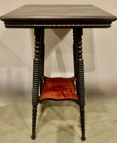 Early 1900s American Bobbin-Legged Table - Excellent Condition Cover