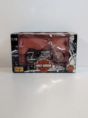 De colección 1997 MAISTO ~ Harley-Davidson XL 1200C Sportster 1200 Custom 1:18 NUEVO Foto 1 de 4
